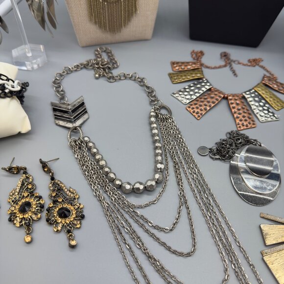 Vintage to Modern Silver & Gold Tone Lot Mixed Metals Jewelry - Picture 5 of 16